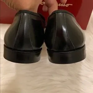 ?EUC SALVATORE FERRAGAMO RIO LOAFERS? Salvatore Ferragamo | Shoes | Euc Salvatore Ferragamo Rio  main image 3